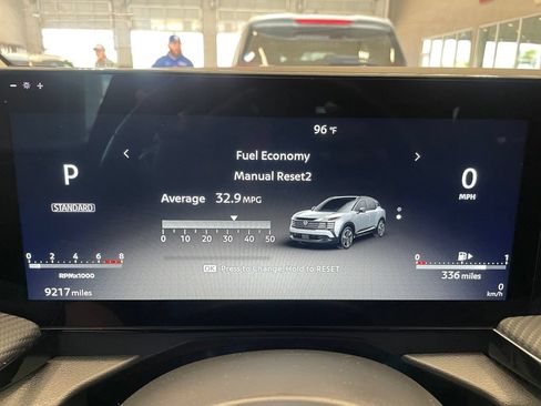 Certified 2025 Nissan Kicks SR FWD image 7