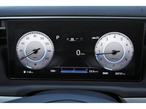 Used 2024 Hyundai Tucson Limited FWD image 16