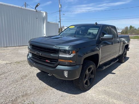 Used 2018 Chevrolet Silverado 1500 LT w/ All Star Edition AWD/4WD image 7