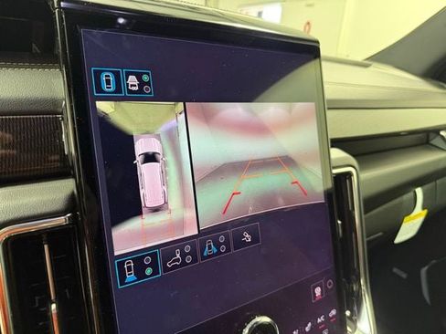 New 2026 GMC Yukon Elevation w/ Elevation Premium Package AWD/4WD image 23