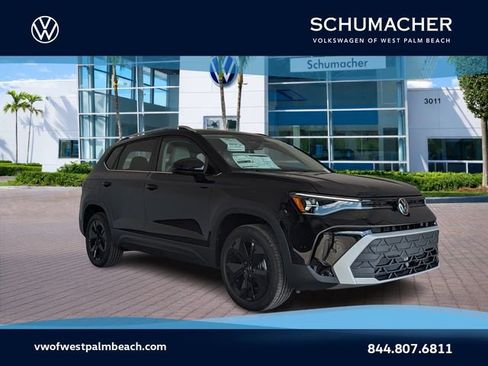 New 2026 Volkswagen Taos SE FWD image 1