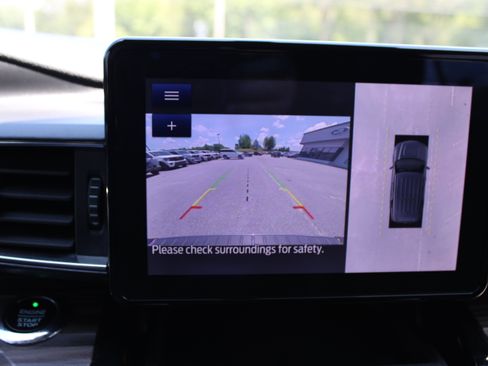 Used 2021 Ford Explorer Limited w/ Equipment Group 301A RWD image 25