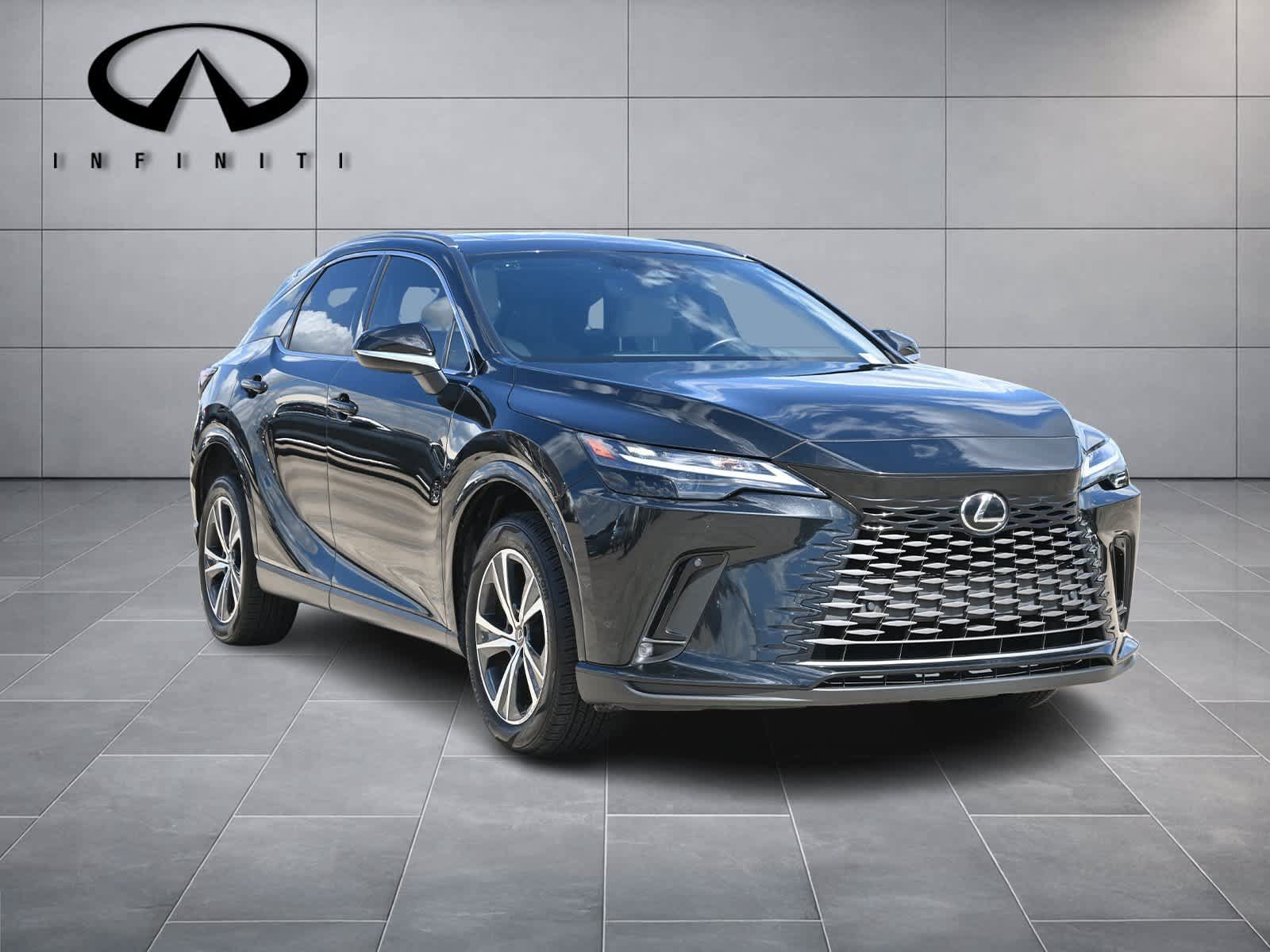 Used 2024 Lexus RX 350 Premium w/ Accessory Package (Z1) FWD image 3