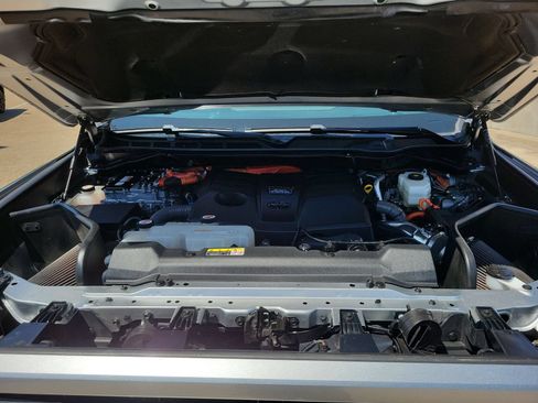 Used 2023 Toyota Tundra Capstone AWD/4WD image 30