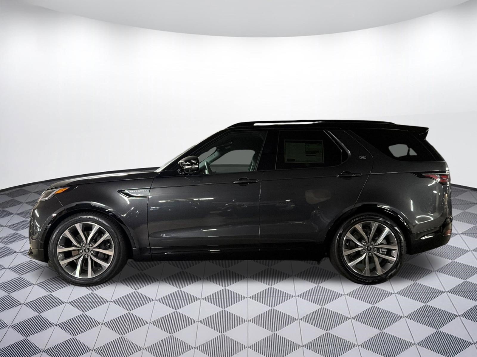 New 2026 Land Rover Discovery Limited Edition AWD/4WD image 2