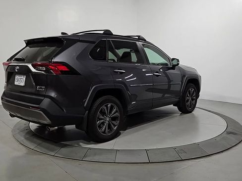 Used 2022 Toyota RAV4 Limited image 5