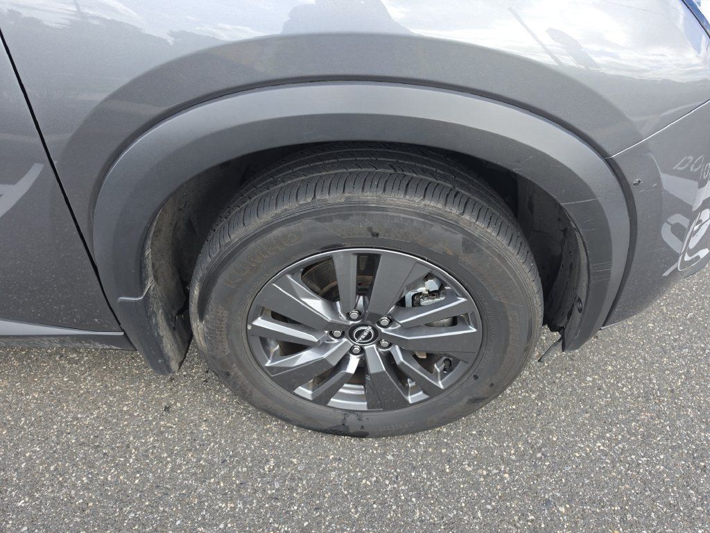 Certified 2024 Nissan Pathfinder SV AWD/4WD image 10