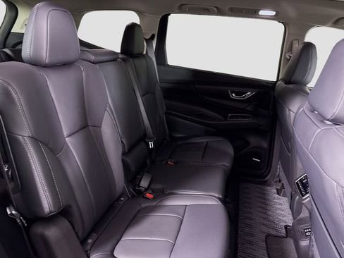 New 2026 Subaru Ascent Limited image 30