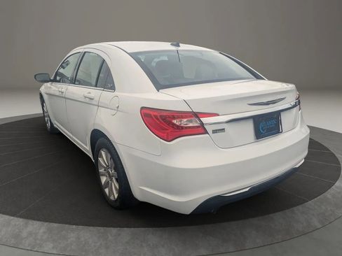 Used 2014 Chrysler 200 Touring image 7