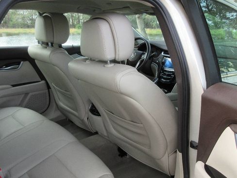 Used 2014 Cadillac XTS image 20