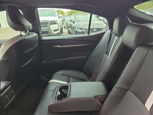 Used 2025 Toyota Camry SE FWD image 13