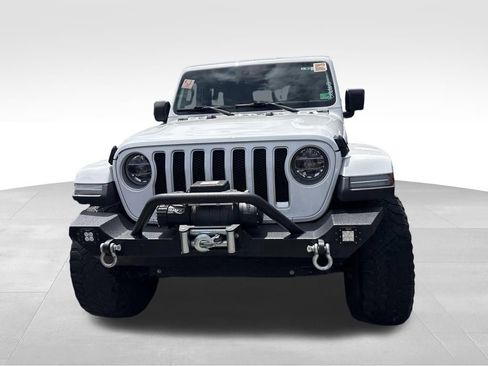Used 2020 Jeep Wrangler Unlimited Sahara AWD/4WD image 3