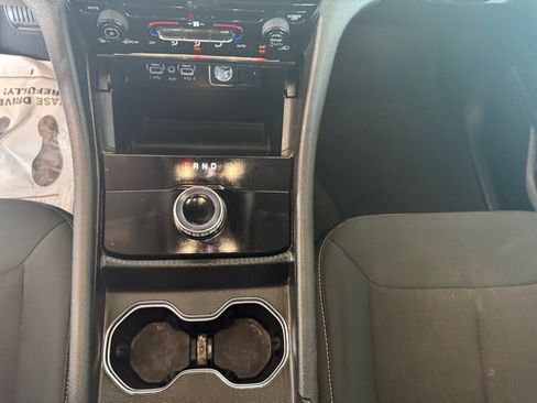 Used 2023 Jeep Grand Cherokee L Laredo AWD/4WD image 13