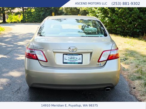 Used 2008 Toyota Camry Hybrid w/ Upgrade Pkg FWD image 4