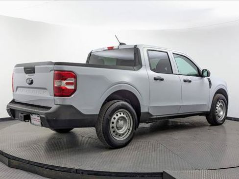Used 2025 Ford Maverick XL w/ Equipment Group 102A AWD/4WD image 8