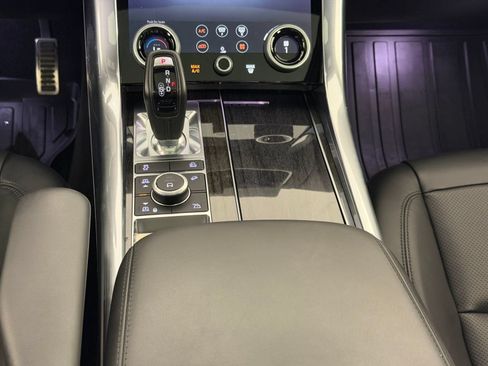 Used 2019 Land Rover Range Rover Sport Supercharged AWD/4WD image 15