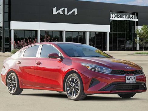 Used 2022 Kia Forte LXS w/ LXS Technology Package image 8