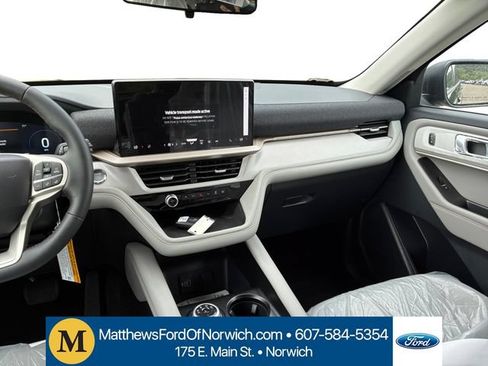 New 2026 Ford Explorer Active w/ Active Comfort Package AWD/4WD image 11