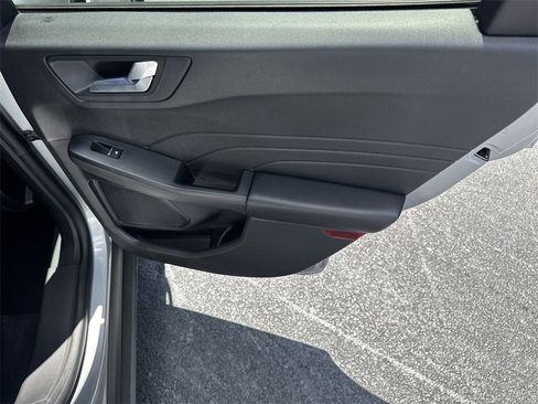 Used 2023 Ford Escape ST-Line Elite image 16