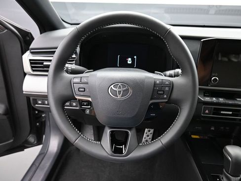 Certified 2025 Toyota Camry SE image 15
