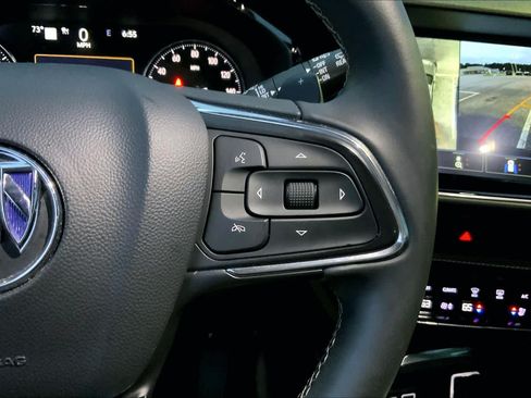 Used 2022 Buick Envision Avenir w/ Technology Package II FWD image 46