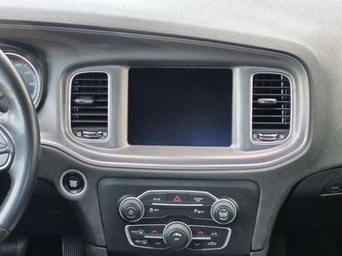 Used 2023 Dodge Charger SXT image 9