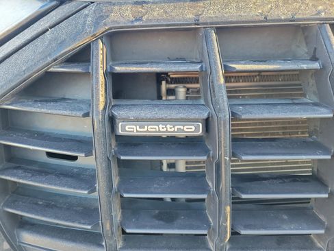 Used 2022 Audi Q3 2.0T Premium w/ Black Optic Sport Package image 20