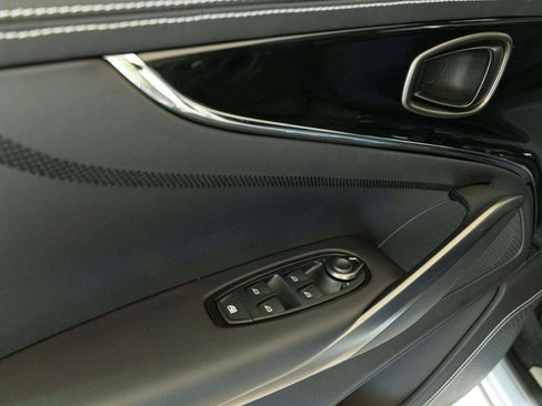 New 2026 Aston Martin DBX 707 image 22