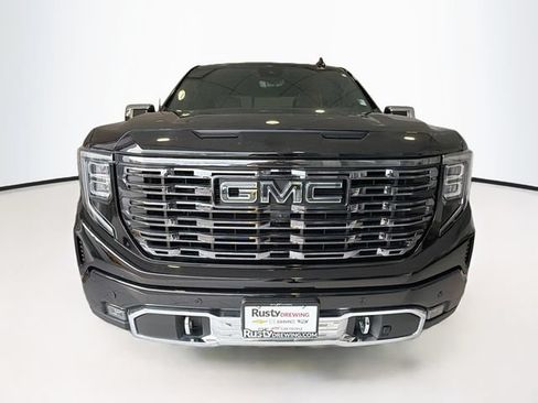 Certified 2025 GMC Sierra 1500 Denali Ultimate AWD/4WD image 2