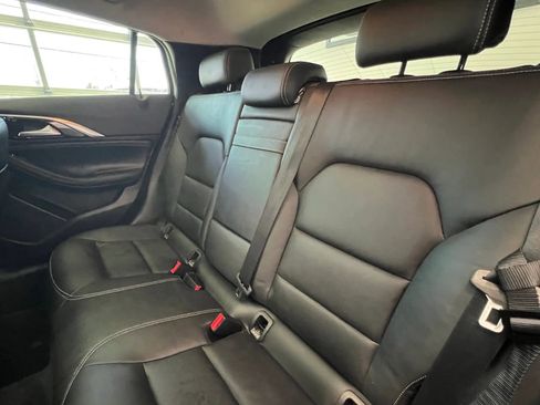 Used 2019 INFINITI QX30 AWD w/ Cargo Package image 25