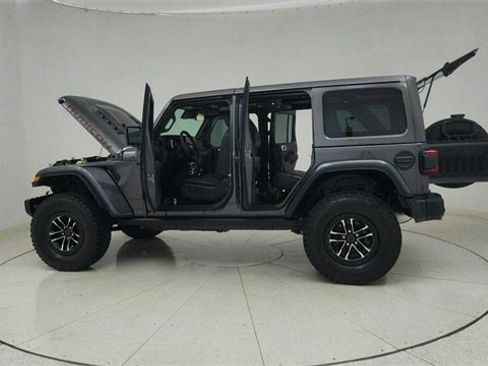 Used 2025 Jeep Wrangler Unlimited Rubicon image 73