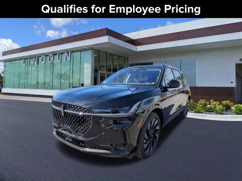 New 2026 Lincoln Nautilus Reserve w/ Jet Appearance Package AWD/4WD image 8