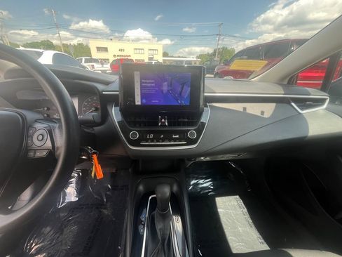 Used 2024 Toyota Corolla LE FWD image 32