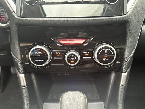 Used 2022 Subaru Forester Premium image 20