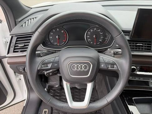 Used 2023 Audi Q5 2.0T Premium w/ Convenience Package AWD/4WD image 29
