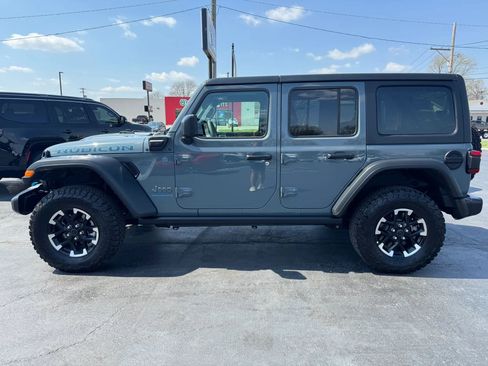 Used 2025 Jeep Wrangler Unlimited Rubicon 4xe AWD/4WD image 2
