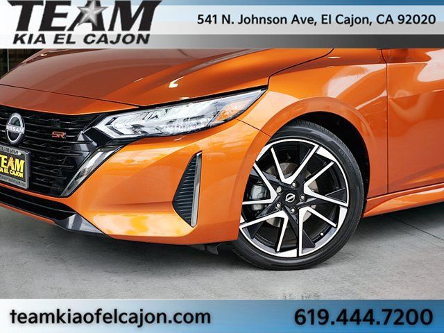 Used 2024 Nissan Sentra SR FWD image 3