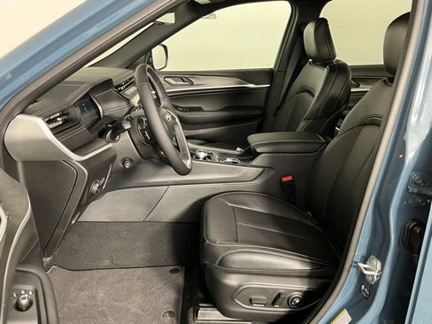 New 2026 Jeep Grand Cherokee L Limited image 25