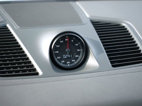 Used 2020 Porsche Cayenne S image 23