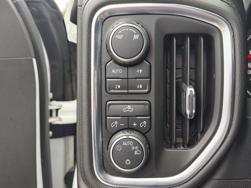 Used 2019 Chevrolet Silverado 1500 LT w/ All-Star Edition AWD/4WD image 6