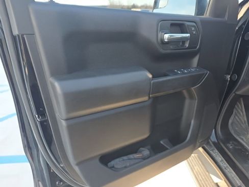 Used 2024 Chevrolet Silverado 1500 Custom Trail Boss image 11