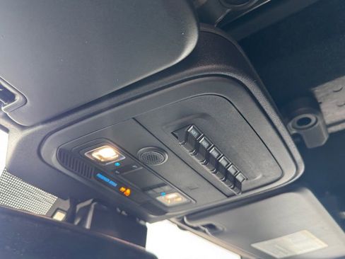 Used 2024 Ford Bronco Badlands image 27