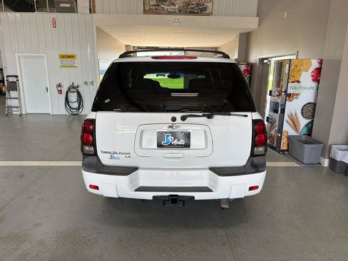 Used 2005 Chevrolet TrailBlazer LS w/ LS Preferred Equipment Group AWD/4WD image 6