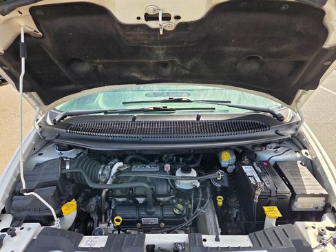 Used 2006 Dodge Grand Caravan SXT FWD image 24