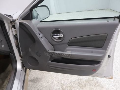 Used 2004 Pontiac Grand Prix GT2 w/ GT Sport Appearance Package FWD image 23