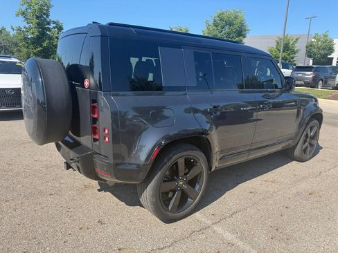 Used 2025 Land Rover Defender 110 X-Dynamic SE AWD/4WD image 5