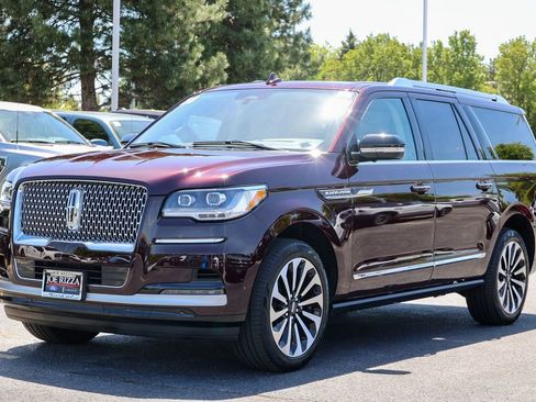 Used 2023 Lincoln Navigator L Reserve AWD/4WD image 24