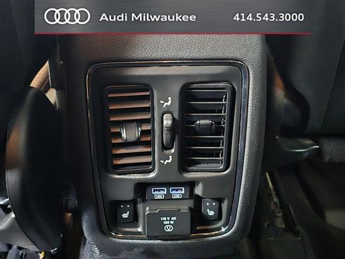 Used 2017 Dodge Durango R/T w/ Blacktop Package RWD image 22