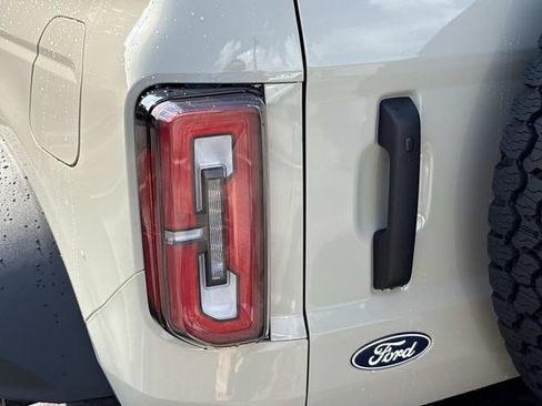 New 2026 Ford Bronco Badlands AWD/4WD image 12