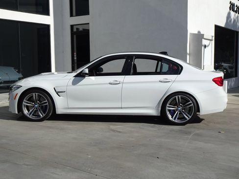 Used 2017 BMW M3 image 3